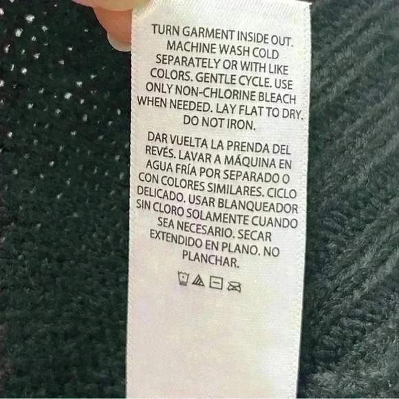 Holiday Time Sequin Christmas Sweater size Small - Picture 14 of 14